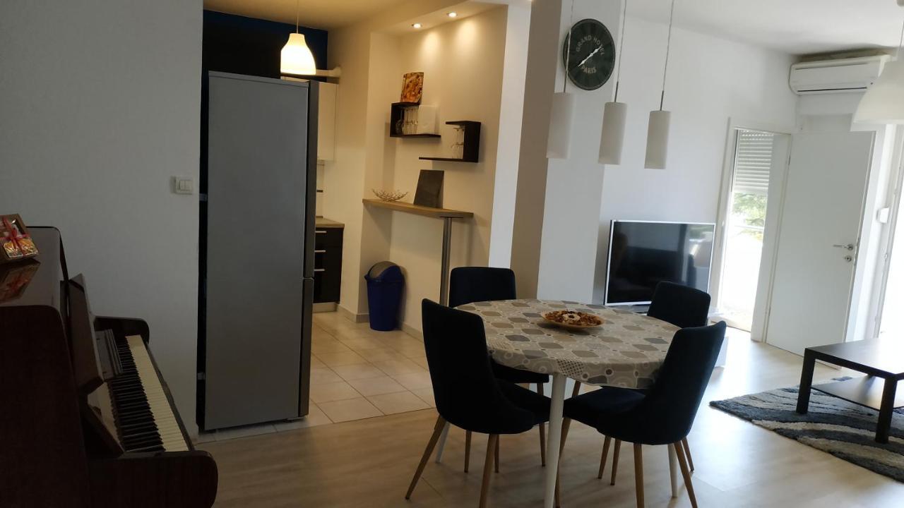 Apartman Katnic By The Beach Crikvenica Ngoại thất bức ảnh